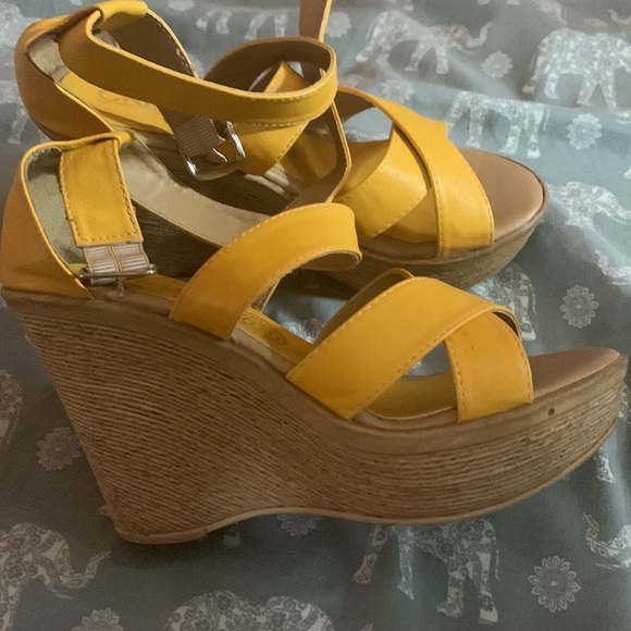 Platform - Picture 3 of 7